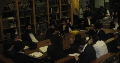 שיעור גאולה ומשיח המרכזי בבית משיח 770