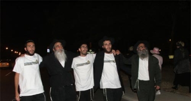 שמחת תורה: כבשו את ניו-יורק!