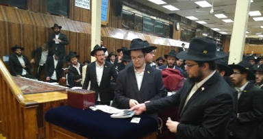 חדש על המדף • לפקוח את העיניים