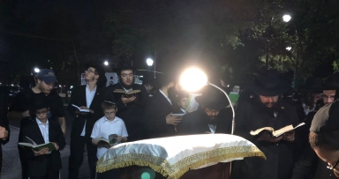 קידוש לבנה עם המלך המשיח 