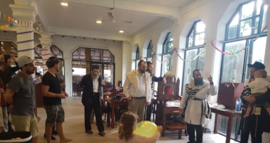 שליחות המלך: ברית מילה בחופי סרי לנקה