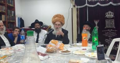 התוועדות לרגל חג הפורים בעיר הגאולה 