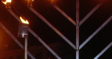 ראש העיר הדליק את הנר השמיני בקרית מלאכי
