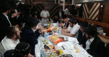 התוועדות י"א ניסן בפינת החי 