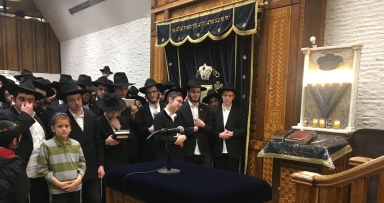 ליל י"א ניסן בבית משיח 770 • גלריה 