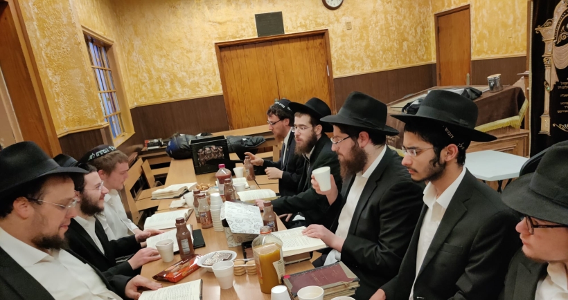 סדר השכם נערך בזאל הקטן