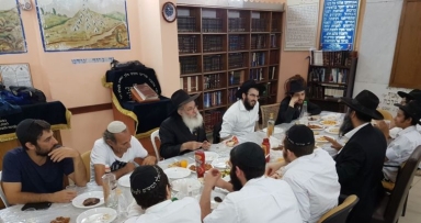 התוועדות בישיבת קיץ פלורנטין