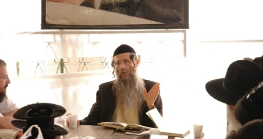 לילה כיום יאיר: התוועדות בוקר עם הרב מענדל וועכטער