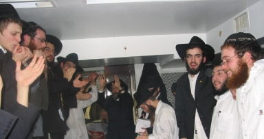 רוקדים משיח ב'פינת החי'