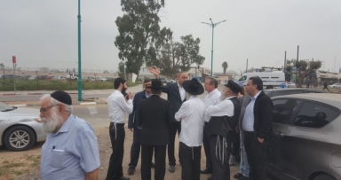 מגעים ליישוב ההדורים בשטח המריבה בלוד