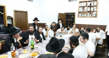 קבוצה תשע"ח מתוועדים לפני הטיסה 