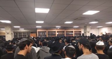 המונים באמירת סילחות בברנוא 