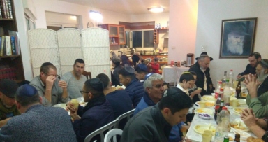 התוועדות י"ט כסלו בכפר ורדים 