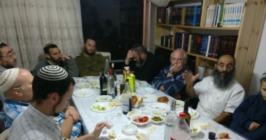 התוועדות י"ט כסלו בישוב מעלה חבר 