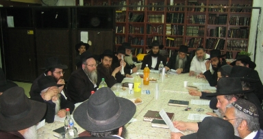 בלעדי: אסיפת רבנים ופס"ד - "אין זכות קיום לממשלה"