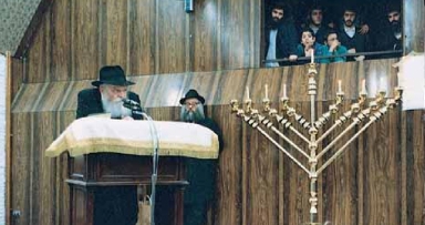 ראשוני: שידור חי 'חנוכה לייו' מכל רחבי העולם