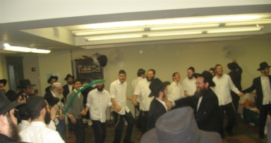 'חתונה' לאחד מתלמידי הקבוצה