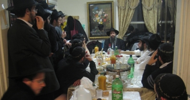 התוועדות לתלמידי הקבוצה עם השליח לחברון
