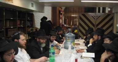 אמש: התוועדות "פינת החי"