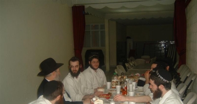 התוועדות בתות"ל מקסיקו עם ר' גידי שרון
