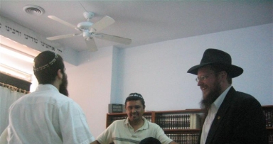 יהודי בן 29 חגג בר מצוה ב"בית משיח" שיקגו