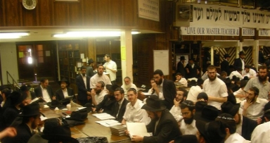 שיעורים ב"הלכות בית הבחירה ב-770" - לשמיעה