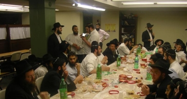 התוועדות עם הרב ערד לתלמידי הקבוצה