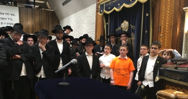 י"א ניסן בבית משיח גלריה שניה