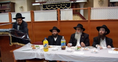 עשרות בהתועדות בפלורידה