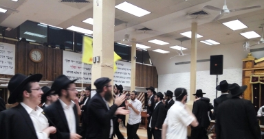 ריקודי חג הגאולה בבית משיח