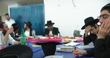 התוועדות ר"ח כסלו בישיבת חח"ל צפת