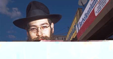 הראפר החב"די 'מתתיהו' יבקר באה"ק