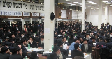 התוועדות י"ט כסלו המרכזית בבית משיח 770