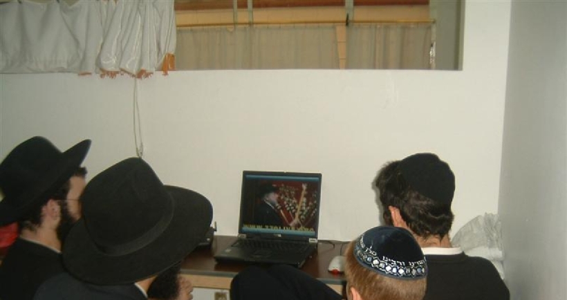 משדרים הביתה