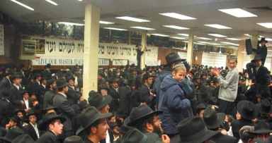 תשרי (עמוס) בליובאוויטש...